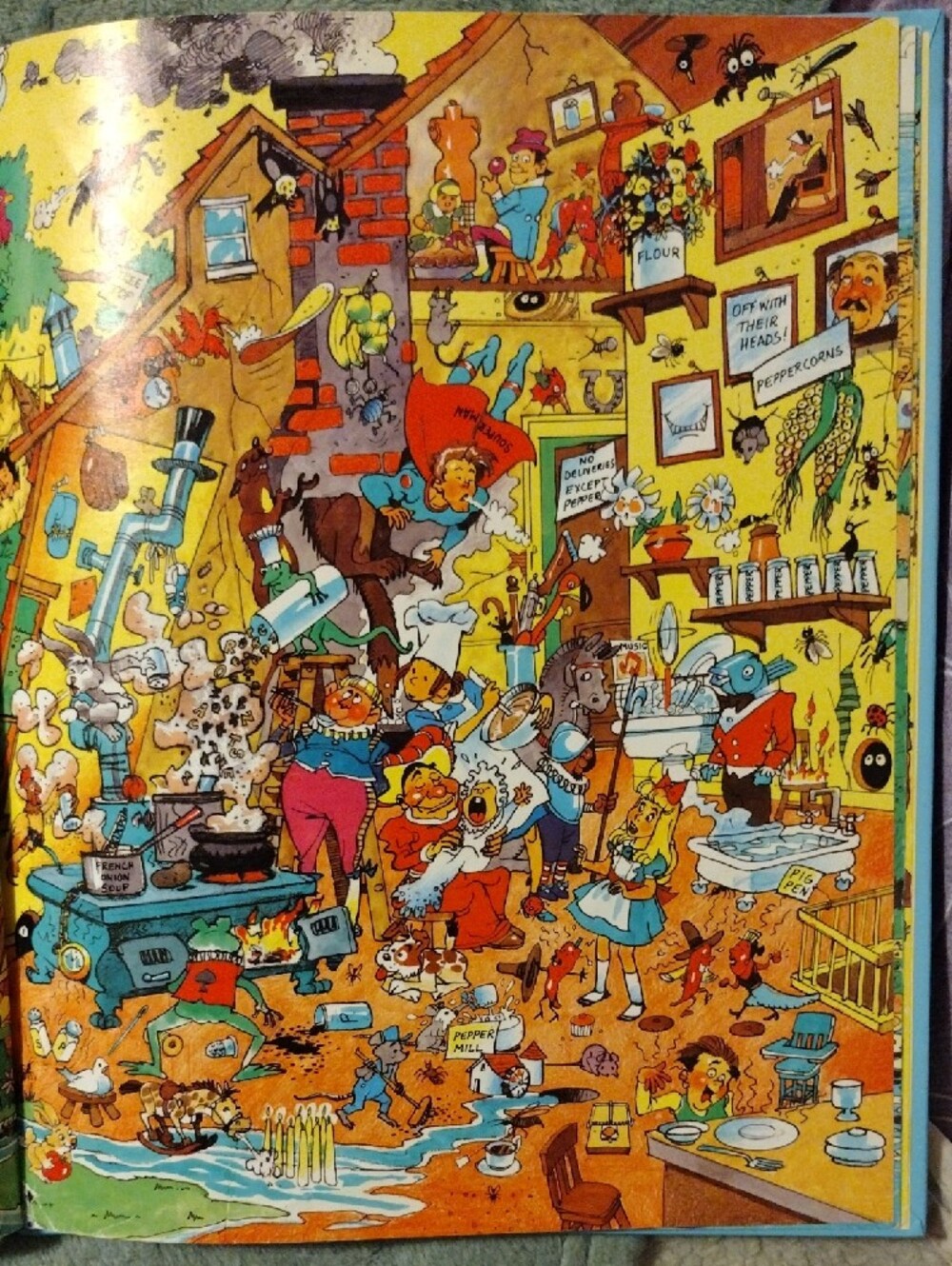 3/$15 - Look & Find Alice in Wonderland - Picture 7 of 9